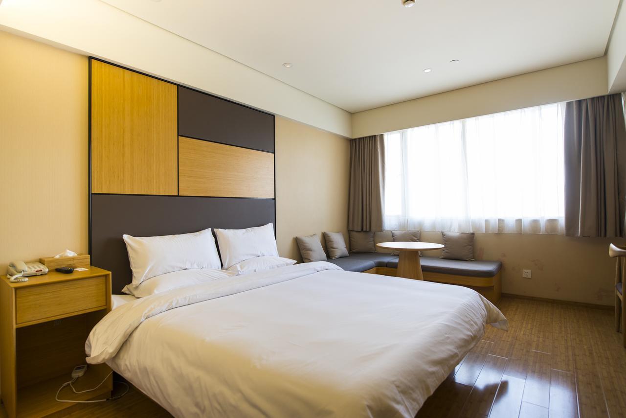 Ji Hotel Shanghai Hongqiao Airport Huqingping Highway Екстер'єр фото