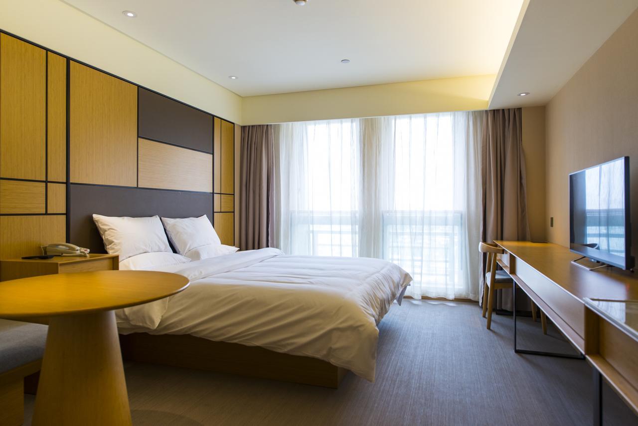 Ji Hotel Shanghai Hongqiao Airport Huqingping Highway Екстер'єр фото
