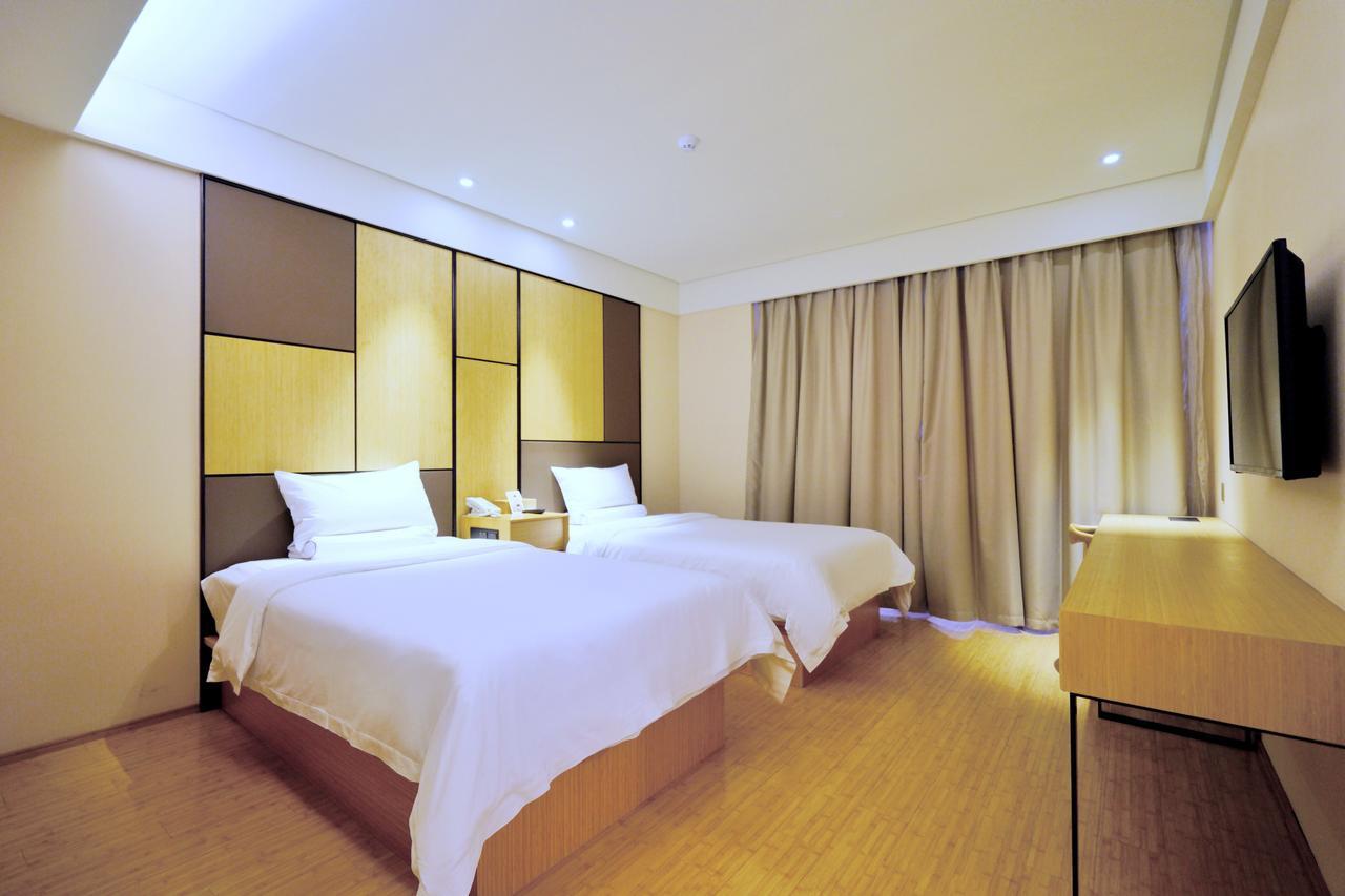 Ji Hotel Shanghai Hongqiao Airport Huqingping Highway Екстер'єр фото