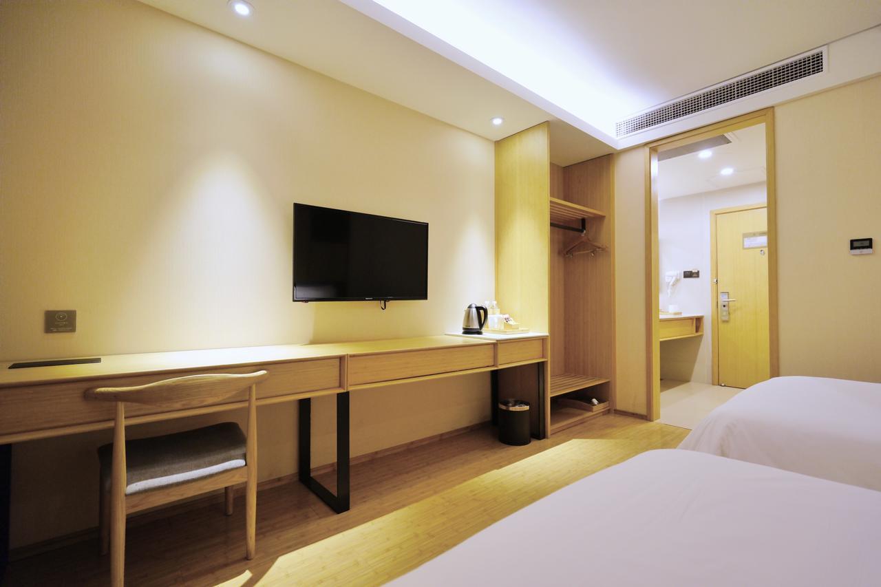 Ji Hotel Shanghai Hongqiao Airport Huqingping Highway Екстер'єр фото